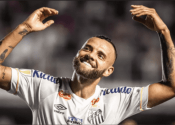 Guilherme, do Santos, estaria presente em uma lista de potenciais reforços para 2025, que foi apresentada por Carille ao Vasco.