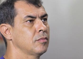 Carille discute contratações com a diretoria e integra o planejamento para a nova temporada.