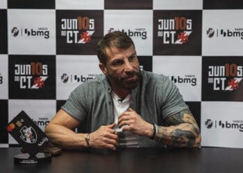 Por receio de ‘panelinha’, a diretoria do Vasco optou por não contratar o técnico argentino.