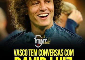 Fora dos planos do Flamengo, David Luiz têm dialogado com o Vasco.
