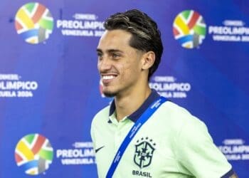 Botafogo busca contratar Marlon Gomes, formado nas categorias de base do Vasco