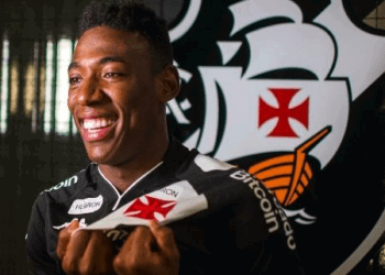 Athletico-PR não inclui dívida de Hugo Moura na aquisição de Léo; Vasco retém 30% dos direitos do defensor