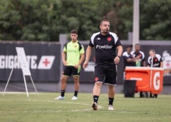 Técnico Ramon Lima comenta sobre o começo da preparação do Vasco para o Campeonato Carioca