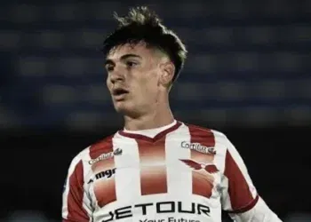 Vasco começou a dialogar com empresários de Lavega no final de novembro; Fluminense esteve em negociação com o River Plate-URU.