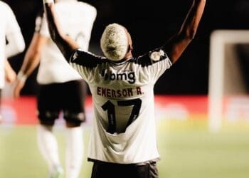 Emerson Rodríguez: ‘Agradeço ao Vasco da Gama por me receber de braços abertos’