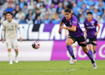 Lucas Oliveira ainda não firmou contrato com o Vasco.