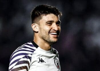 Victor Luís prorroga contrato com o Vasco até 2027