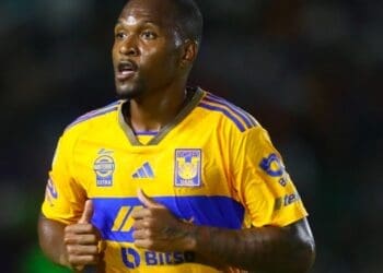 Vasco inicia conversas para contratação do zagueiro Samir, do Tigres-MEX