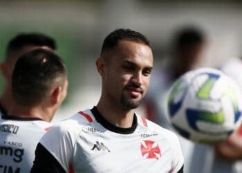 Serginho rejeita oferta de clube turco