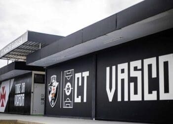 Vasco planeja destinar R$ 25 milhões para contratações em 2025; reforma do CT terá investimento de R$ 15 milhões.