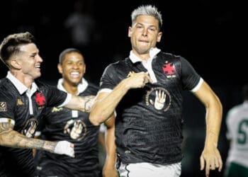 Capasso pode não estar nos planos e pode ser negociado pelo Vasco.