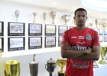 Revelado pelo Vasco, o goleiro Diogo Silva fecha contrato com a Ponte Preta