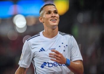 Revelado pelo Vasco, Mateus Vital se despede do Cruzeiro e se junta ao Shanghai Port-CHN.