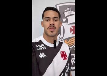 Lucas Oliveira envia mensagem à torcida do Vasco; assista ao vídeo