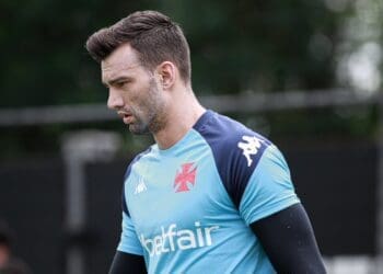 Confira imagens de Léo Jardim e Daniel Fuzato durante o treinamento realizado nesta quarta-feira.