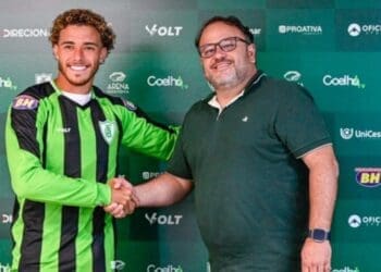 Emprestados pelo Vasco, Figueiredo e Barros são anunciados como os novos integrantes do América-MG.