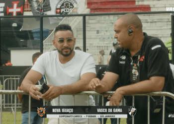 Payet comparece a São Januário para acompanhar Nova Iguaçu x Vasco.