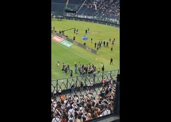 Beach Soccer: As equipes campeãs pelo Vasco celebraram a vitória com uma volta olímpica em São Januário; confira