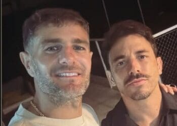 Empresário de Vegetti encontra-se no Rio de Janeiro, enquanto o Vasco intensifica negociações para a renovação do contrato.