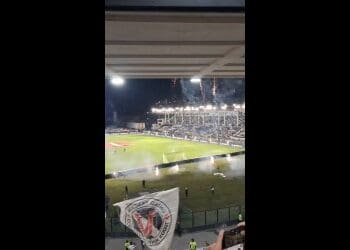 Vídeo exibe foguetório em São Januário antes do confronto entre Vasco e Bangu