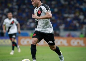 Clubes do México demonstram interesse em Jean David