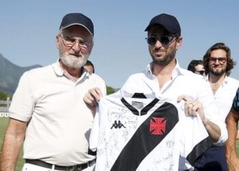 Escritório que representa a 777 em mediação contra o Vasco renuncia por falta de pagamento