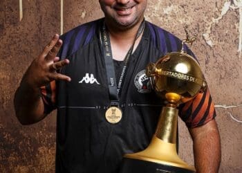 Beach Soccer: Cesinha é indicado ao prêmio de melhor treinador do mundo