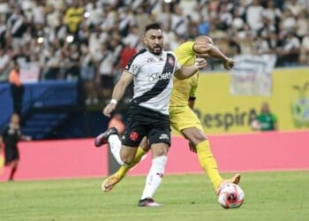 Vasco compartilha álbum de imagens da conquista sobre o Madureira