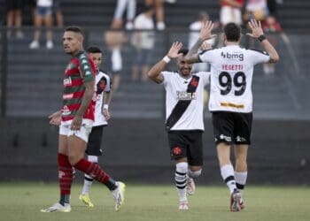 Payet brilhou em 2024 e liderou a vitória do Vasco contra a Portuguesa; recorde os momentos.