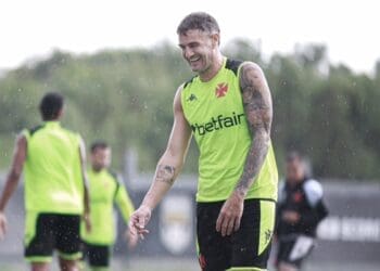 Vasco compartilha imagens do treinamento deste sábado no CT Moacyr Barbosa.