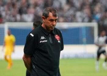 Maurício Lemos ficou de fora da lista para o confronto contra a Portuguesa.