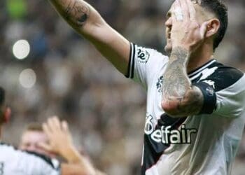 Vegetti alcança a marca de 36 gols em 77 partidas pelo Vasco