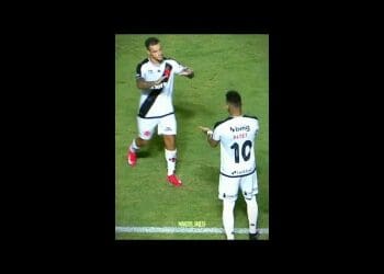 Veja os melhores momentos de Payet contra a Portuguesa.