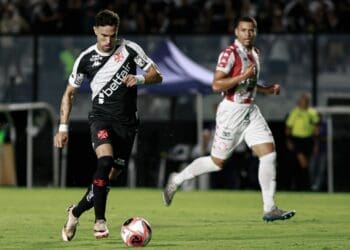 Serginho abriu mão de 50% do salário que restava a receber até o término de seu contrato com o Vasco.