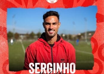 Serginho é anunciado como novo jogador do Fatih Karagumruk, clube da 2ª divisão turca.
