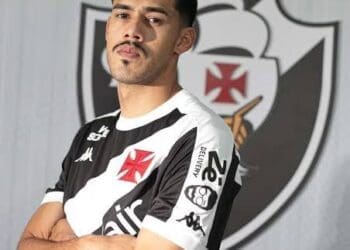 Lucas Oliveira sentiu a coxa, mas participou do treino normalmente na terça-feira, conforme revela Fábio Carille.