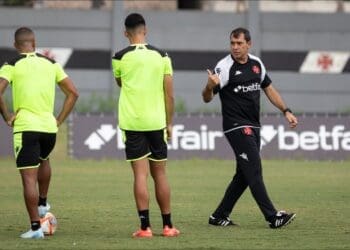 Vasco compartilha imagens do treino realizado nesta quinta-feira no CT Moacyr Barbosa.