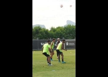 VascoTV exibe partes do treino realizado nesta sexta-feira; assista ao vídeo