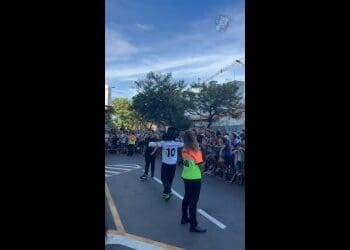 Assista ao vídeo da torcida capixaba esperando a chegada do Vasco.