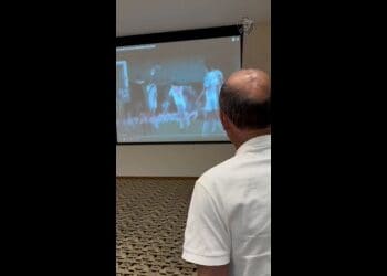 Ídolo Geovani jantou com o elenco do Vasco em um hotel no Espírito Santo; confira o vídeo.