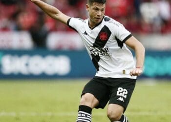 Capasso possui uma pendência no Bira e está impedido de jogar no Carioca.