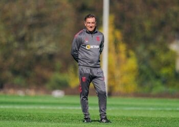 Técnico do Braga comenta sobre o atacante desejado pelo Vasco: ‘Conversei com o Bruma e ele está completamente concentrado na partida de amanhã’