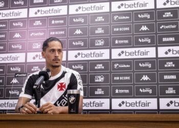Mauricio Lemos pode fazer sua estreia pelo Vasco ainda nesta Taça Guanabara.