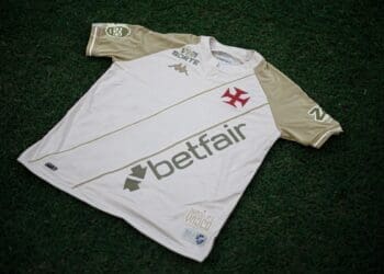 Vasco irá utilizar o terceiro uniforme no clássico contra o Fluminense.