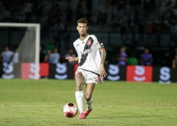 Ideia do Cruzeiro é assumir a dívida do Vasco com o Benfica referente a João Victor