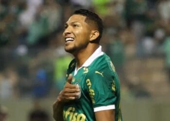 Atlético-MG esperava somente a assinatura de Rony antes de sofrer ‘chapéu’ do Vasco, afirma jornalista.