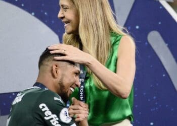 Alvo do Vasco, Rony ainda não finalizou sua transferência para o Atlético-MG.