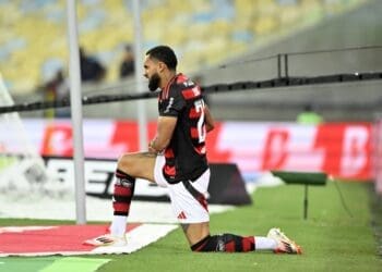 Juninho e Ayrton Lucas são incertezas no Flamengo para a partida contra o Vasco.