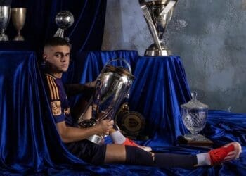 Palmeiras estaria interessado na aquisição do jovem talento vascaíno Gabriel Pec.