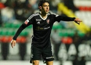 Veja as estatísticas da trajetória do atacante Nuno Moreira, que desperta o interesse do Vasco